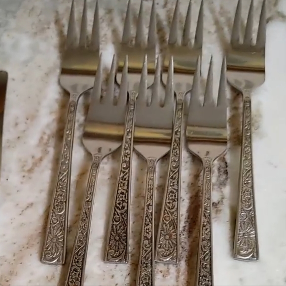 38 pc Japan Stainless Steal Supreme Cutlery Leaf Velvet Pattern - Picture 15 of 17